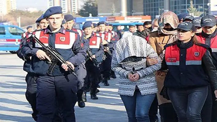 Yeşil reçete operasyonunda gözaltına alınan 30 kişi adliyede 