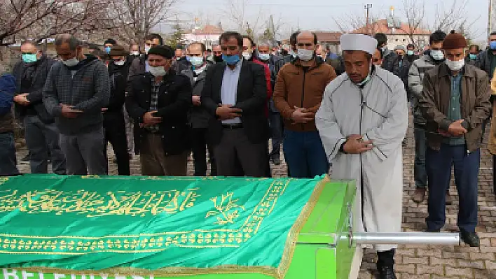 Karpuzsekisi mahalle muhtarı hayatını kaybetti