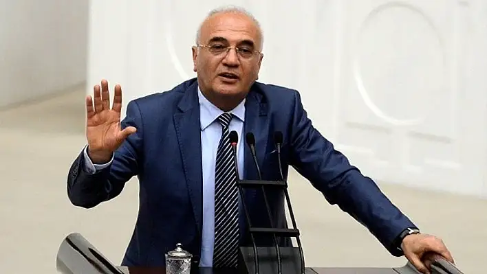 AK Parti'den iç tüzük için MHP'ye çağrı