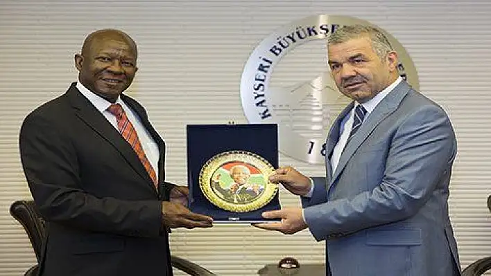 Güney Afrika Büyükelçisi, Başkan Çelik'i ziyaret etti