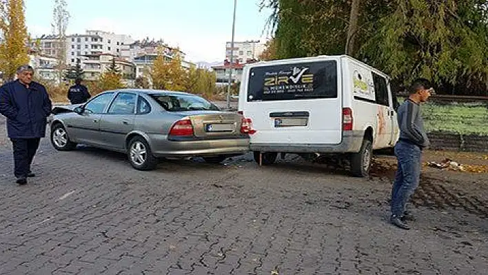 Develi'de trafik kazası:4 yaralı 