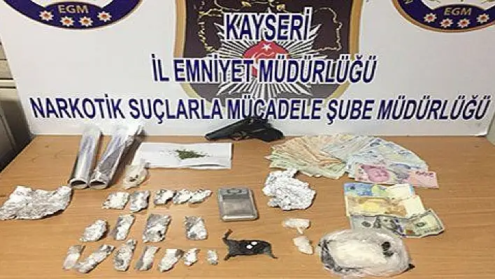 Uyuşturucu ticareti yapan şahıslara operasyon: 5 gözaltı 