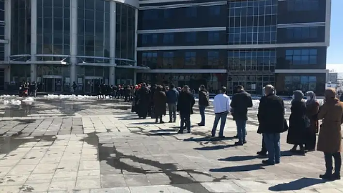 Kayseri Adliyesi'nde HES kodu yoğunluğu