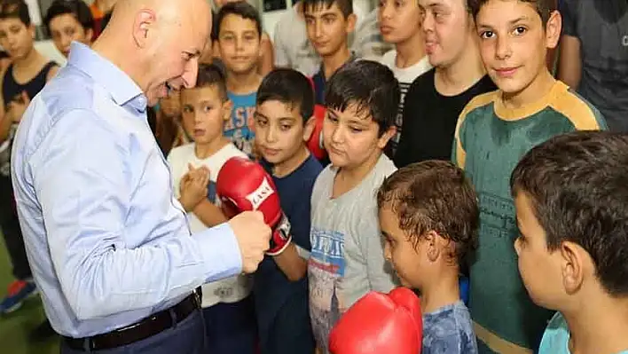 Kocasinan'ın tesisleri, 7'den 70'e herkese spor hizmeti veriyor