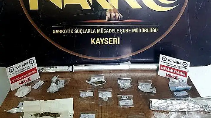 8 adrese eş zamanlı uyuşturucu operasyonu: 32 kişi yakalandı