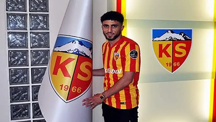 Kayserispor, Feyenord'dan Bilal Başacıkoğlu'nu transfer etti