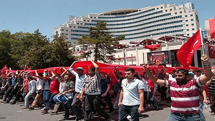 15 Temmuz Şehitlerini Anma, Demokrasi ve Milli Birlik Günü'nde Kayseri tek yürek