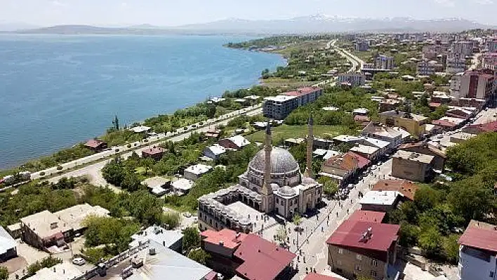 Bitlis Ahlat'ta bina icradan satılıktır