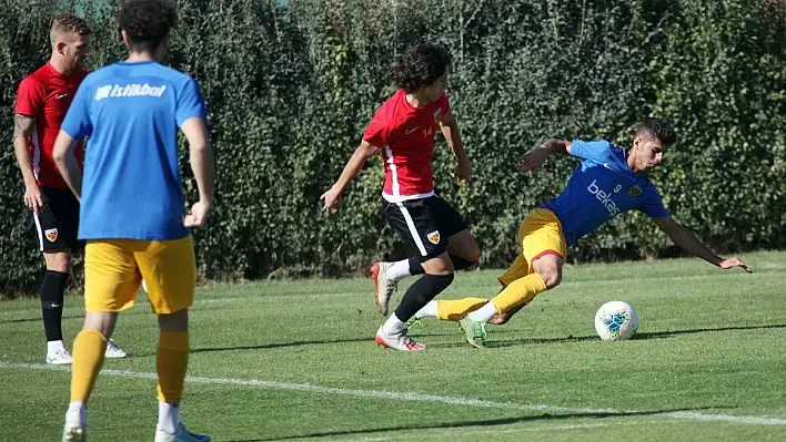 Kayserispor hazırlık maçı yaptı