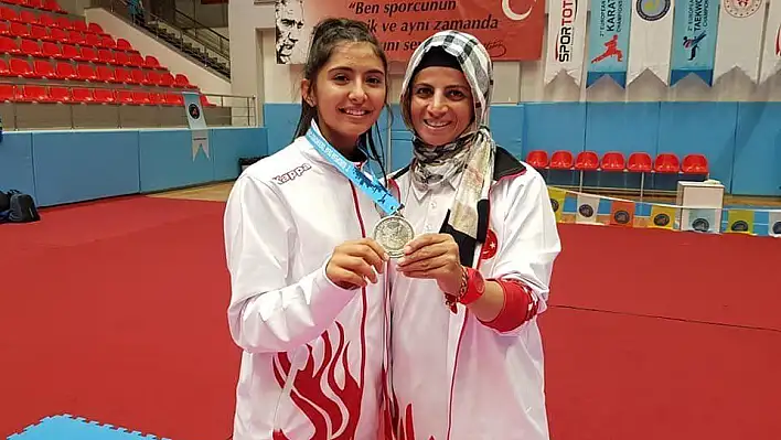 Türkan Teke İşitme Engelliler Taekwondo'da Avrupa ikincisi