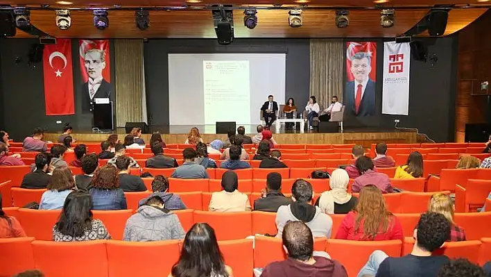 AGÜ'de Lösemili Çocuklar İçin Anlamlı Panel