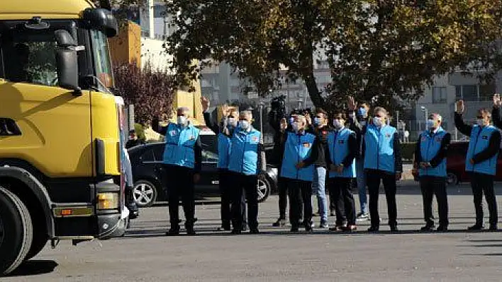 Kayseri'den İzmir'deki depremzedelere yardım