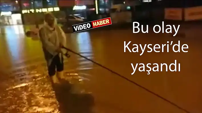 Oltasını alıp dışarı çıktı