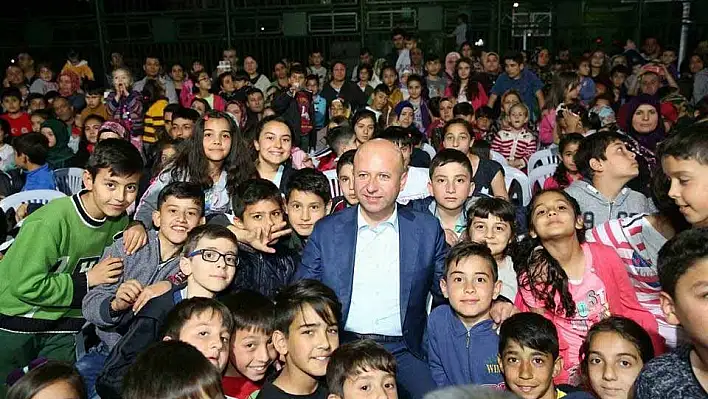 Kocasinan'da her akşam 'Eski Ramazanlar' tadında geçiyor