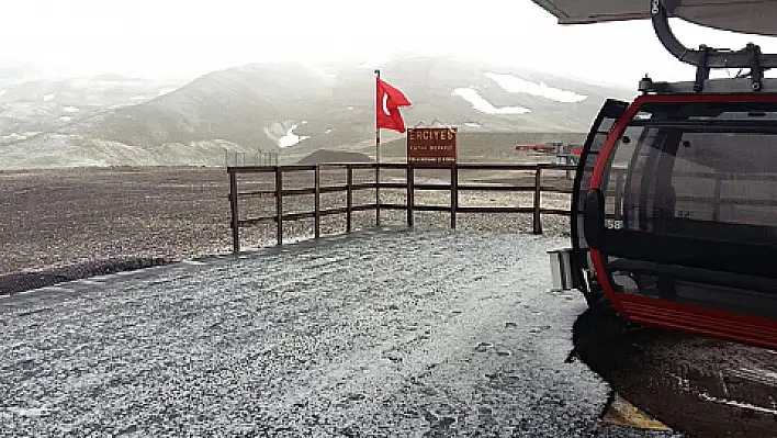 Erciyes'e Haziran karı sürprizi