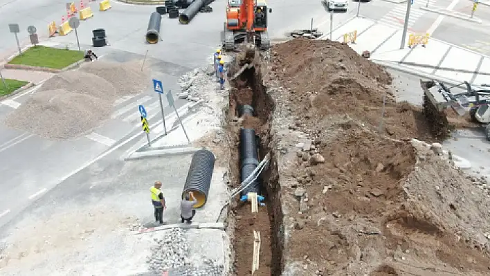 Talas'ta yağmur suyu hatları güçlendiriliyor