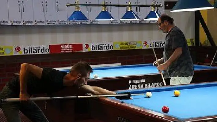 Neşet Ertaş adına düzenlenen Bilardo Turnuvası başladı