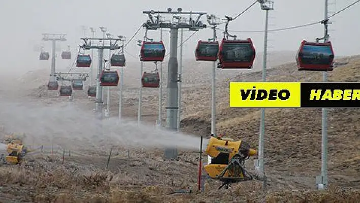 Erciyes'te suni karlama başladı 