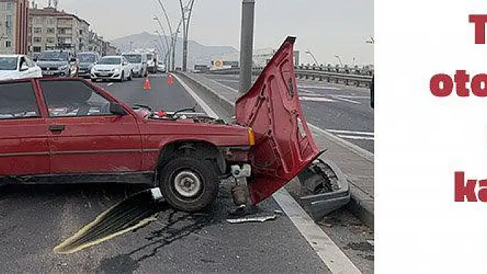 Takla atan otomobil karşı şeritteki kamyonetle çarpıştı