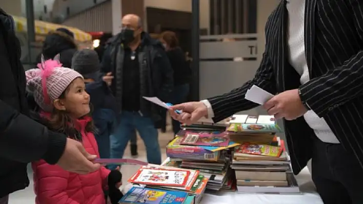  'Kitap sizden sinema bileti bizden' kampanyasına büyük ilgi