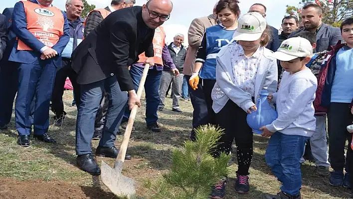 Bünyan'da Bin adet fidan toprakla buluşturuldu