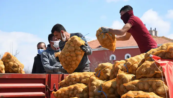 Elde kalan patatesler yola çıktı 