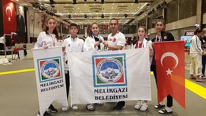 Fatma Arslan Paris'teki Olimpiyat Şampiyonasına katılacak