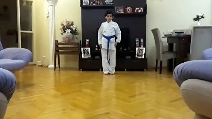  Kayseri'de online karate turnuvası