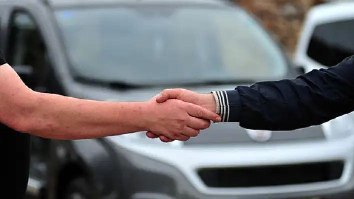 İkinci el araç piyasası bu yıl 'stop' etti