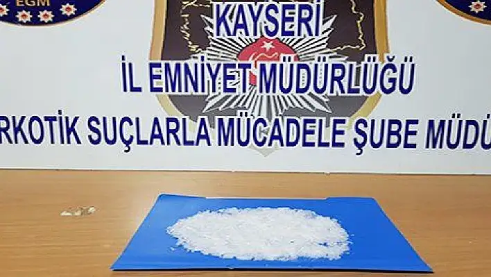 Uyuşturucu madde ticareti yapan şahıslar yakalandı