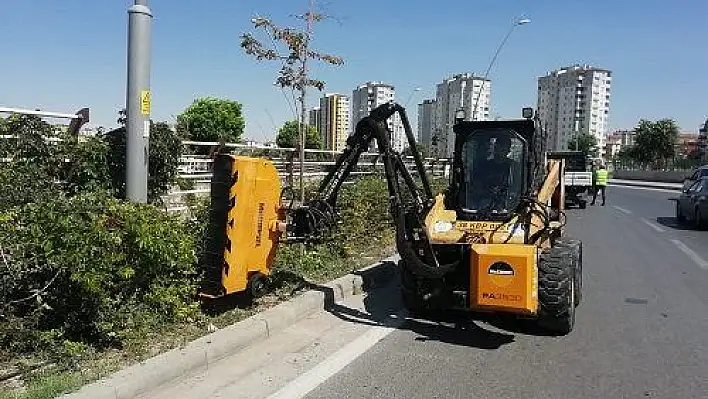 Büyükşehir yeşil alan çalışmalarını sürdürüyor