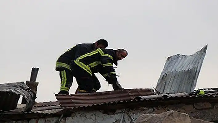 Müstakil evde çıkan yangın büyümeden söndürüldü