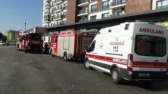 İntihar girişiminde bulunan genç kızı polis ikna etti