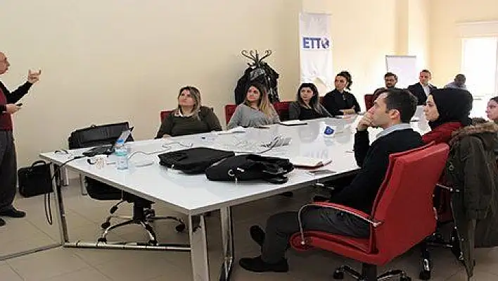 Erciyes Teknopark'ta AR-GE merkezleri personeline Trız eğitimi düzenlendi