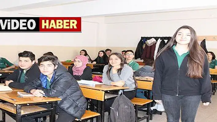 Liseli öğrenci 15 Temmuz gecesini yazdığı yarışmada birinci oldu