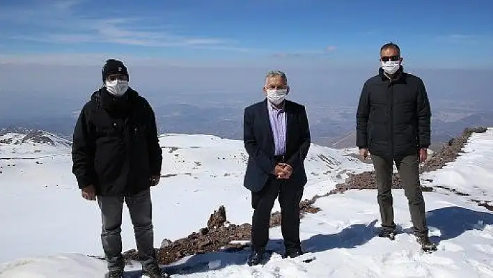 Büyükkılıç, Erciyes'te incelemelerde bulundu