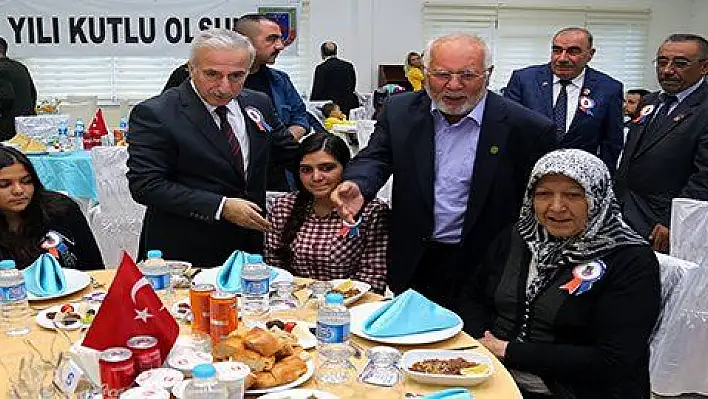 Vali Kamçı Şehit Aileleri ve Gazilerle İftar Yaptı