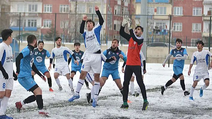 Kocasinan Ülküspor: 2 - Demirspor:1