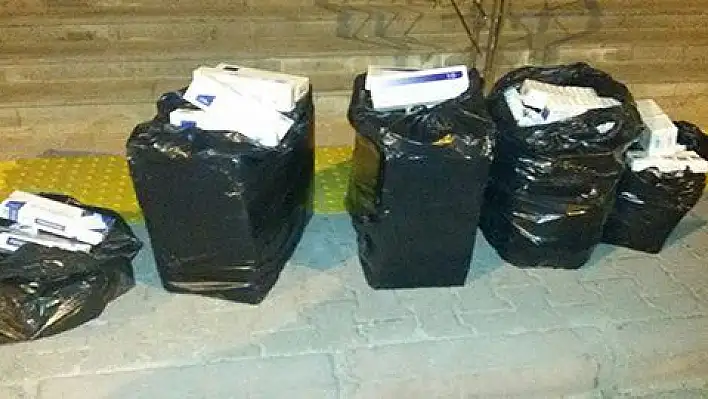 Kayseri 'de 2 bin 600 paket gümrük kaçağı sigara ele geçirildi