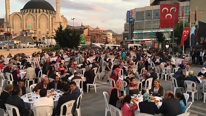 MHP Develi İlçe Başkanlığından iftar