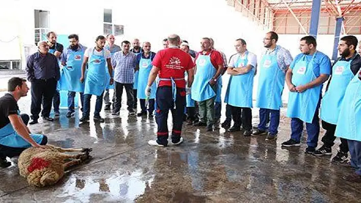 Acemi kasaplar Melikgazi kursları ile ustalaştı