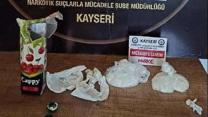 Meyve suyu kutusunda uyuşturucu ele geçirildi, 2 kişi gözaltına alındı