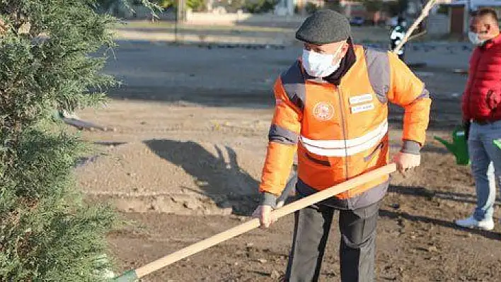 Kocasinan, her gün farklı noktada ağaç dikiyor