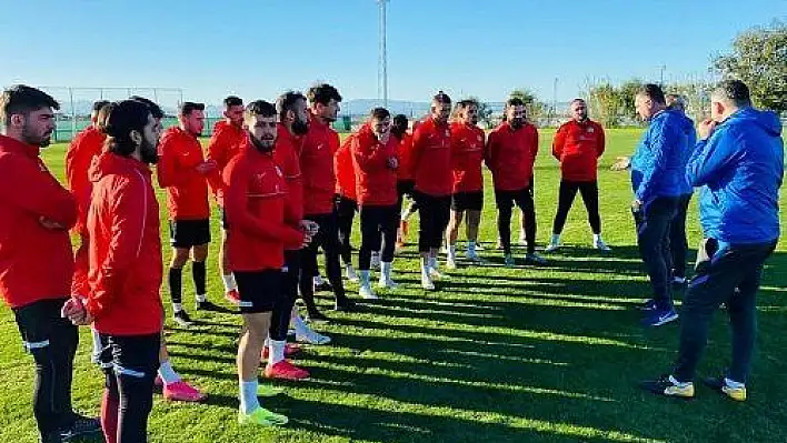 Talasgücü Belediyespor'un Antalya kampı devam ediyor