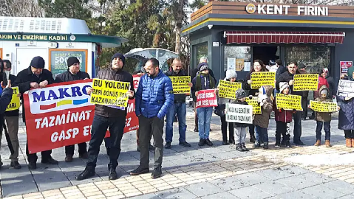Kapanan Makro Marketler'in işçileri eyleme çıktı