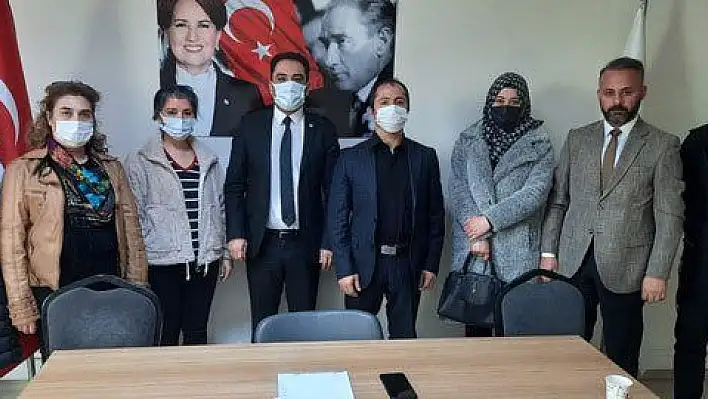 'Ücretli öğretmenlere kadro verilmeli'