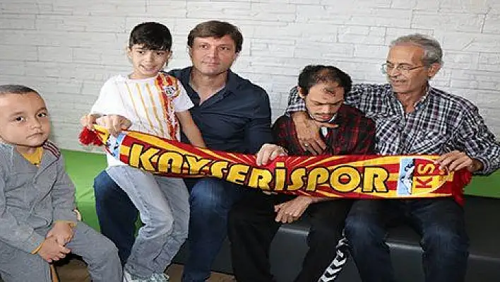 Kayserispor'dan özel çocuklara ziyaret 