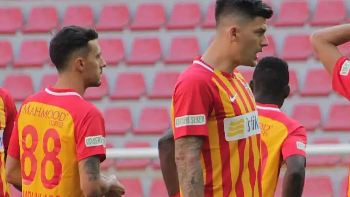 Kayserispor'da ilk kırmızı kartı Sapunaru aldı