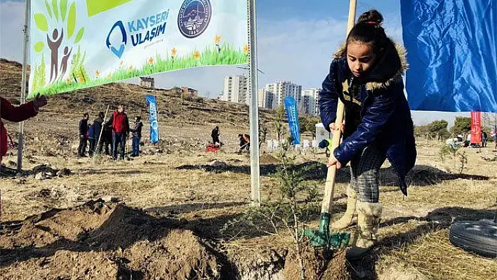 500 fidan toprakla buluştu 