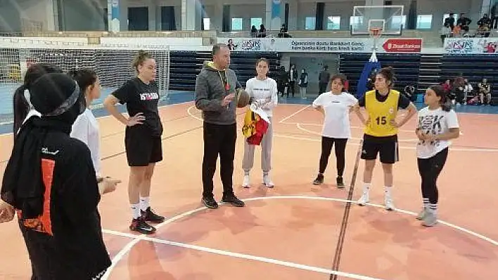 Erciyes Üniversitesi kız-erkek basketbol takım seçmeleri yapıldı